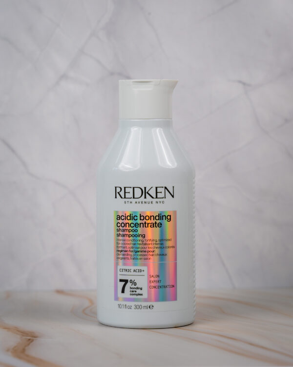 Redken Acidic Bonding Concentrate Shampoo 300ml - shampoo fortificante per capelli danneggiati