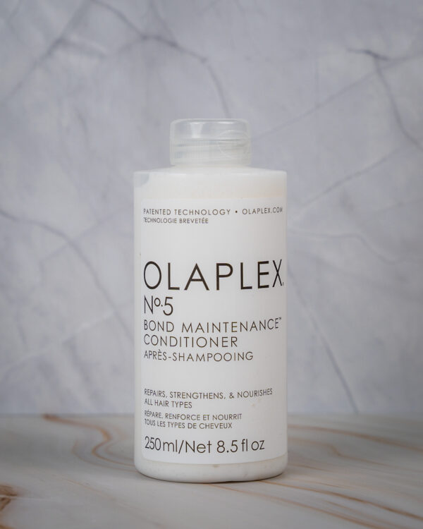 Olaplex N° 5 Bond Maintenance Conditioner 250ml - balsamo ristrutturante per capelli rovinati
